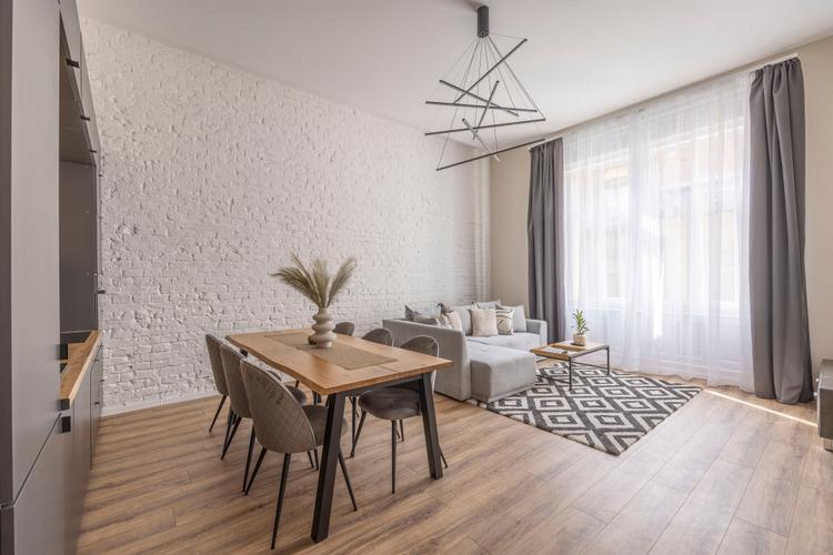 Very clean, fully renovated gem in Budapest!